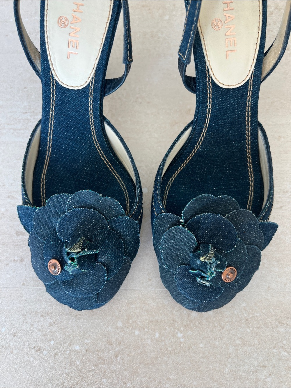 CHANEL Navy Denim Camellia Slingback Heels - Picture 3 of 9